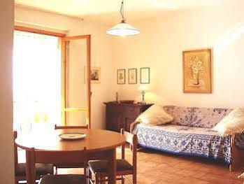 Residence L'Uliveto Gioiosa Marea Bagian luar foto
